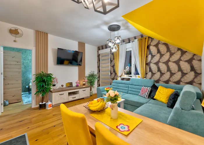 Skyline Lux 2 דירה *