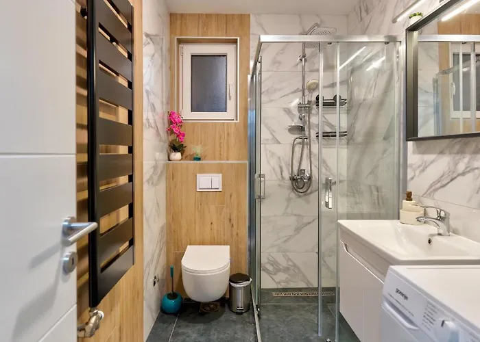 아파트 Skyline Lux 2 *